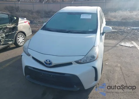 2016 Toyota Prius V Two z USA, uszkodzony, nr VIN JTDZN3EU0GJ045286